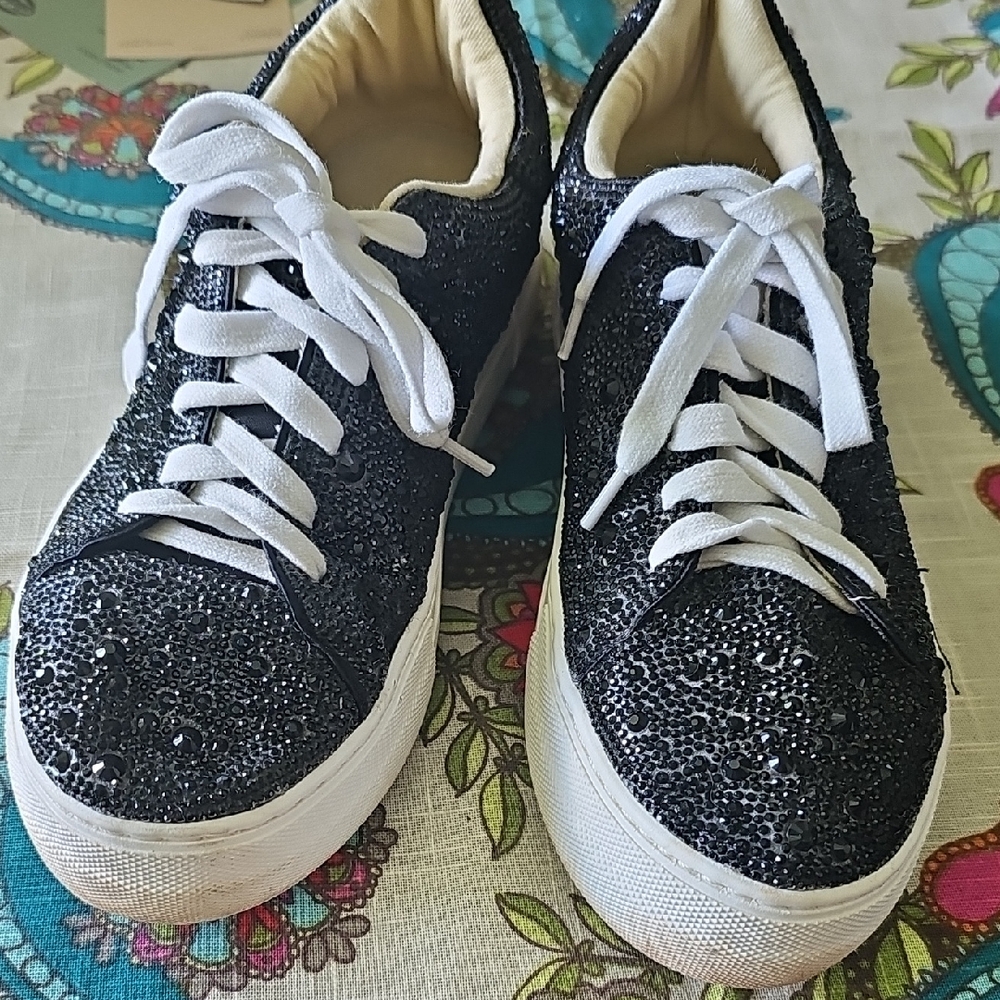 Women's Black Sparkle Lace-Up Sneakers - Brand Unspecified